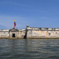 Tras 10 años investigando, hemos descubierto un fascinante castillo de 1567 sumergido en Sudamérica 