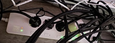 Según la OCU, estas son las 9 cosas que debes mirar antes de comprar una regleta eléctrica