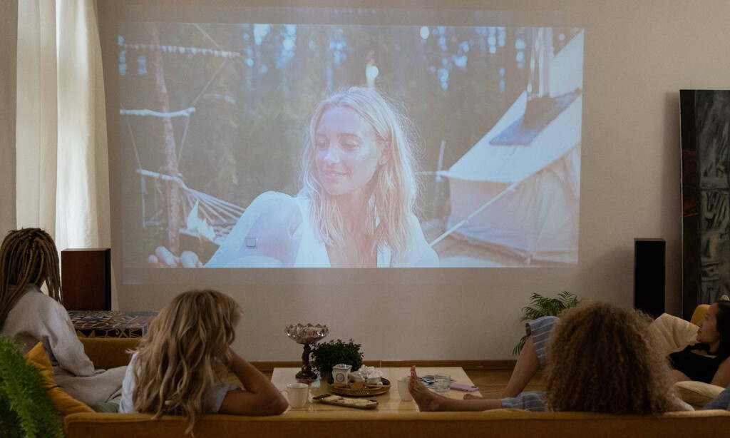 El cine en casa con la mejor calidad: regalos de Navidad originales para los amantes del séptimo arte 