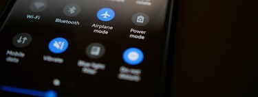 O modo avião realmente protege o avião? Entenda o que pode acontecer em um voo caso você continue usando o sinal normalmente 
