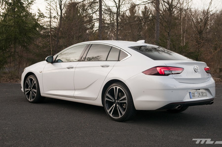 Opel Insignia Grand Sport 2017, prueba contacto