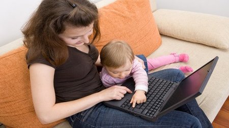 "Mamá trabaja en casa", conferencia virtual gratuita