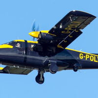 En Reino Unido se han cansado de los ladrones de motos, así que la policía ha empezado a perseguirlos en avión