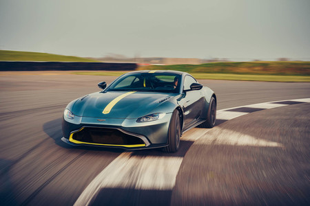 Aston Martin Vantage Amr