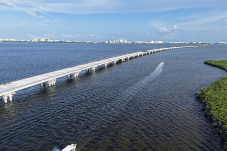 O México terá a segunda maior ponte da América Latina: ela atravessa uma lagoa e liga a um destino turístico.