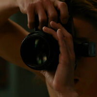 Hoy en Prime Video, Sydney Sweeney al frente de un entretenido folletín de intriga, crimen y voyeurismo 