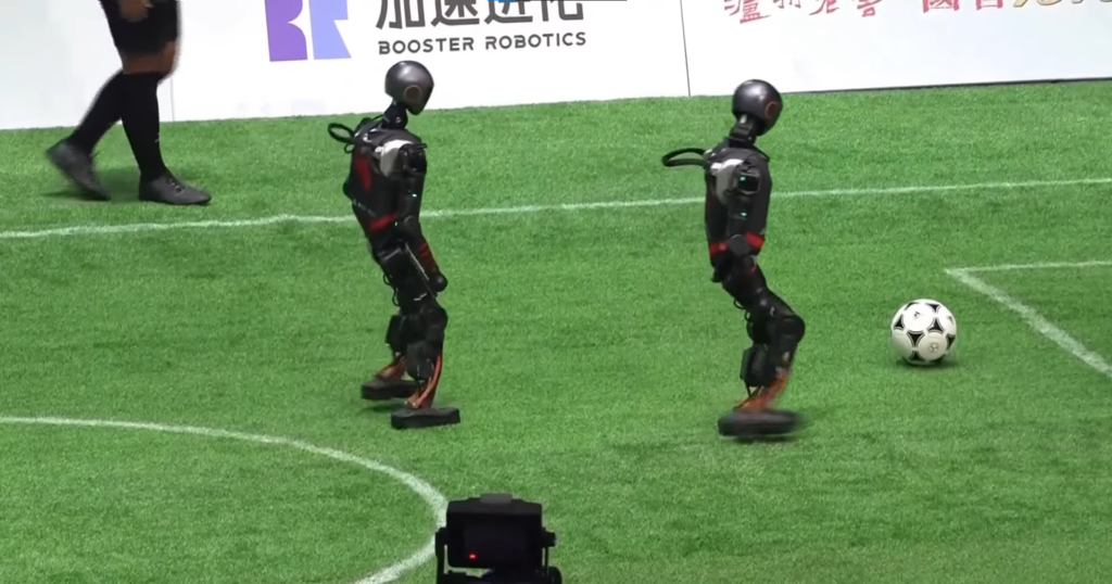 China está cumpliendo al fin el sueño húmedo de Guardiola: un equipo de fútbol de 11 robots 