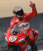 Capirossi ficha por Suzuki