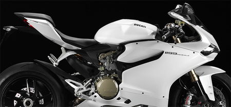 Ducati 1199 Panigale blanco