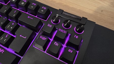 Razer Blackwidow V4 Tenkeyless Hyperspeed 3