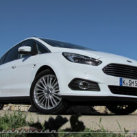 Ford S-MAX 2015, más tecnología, seguridad y comodidad