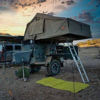 Este remolque todoterreno es una estupenda alternativa a una furgoneta camper para disfrutar en plena naturaleza 