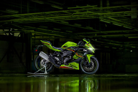 Zx4r Precio 1 2023