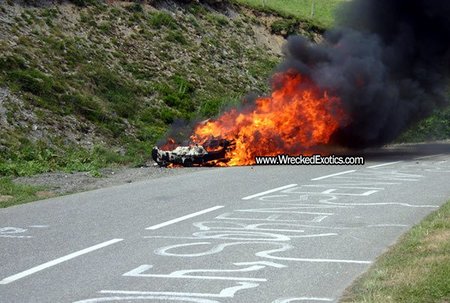 Ferrari 458 Italia ardiendo