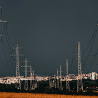 Por si no fuera lo suficientemente difícil entender la factura de la luz, Bruselas ha tenido una idea: pasar de 24 precios al día a 96