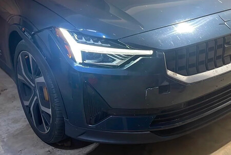 ¿Sale con polish? Atropella a un ciervo con su Polestar 2 y el taller le saca 366,000 pesos por reparar este golpecito