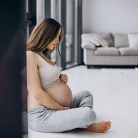 La ayuda de 500 euros por hijo en Madrid para madres menores de 30 años: así puedes pedirla 