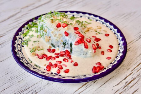 ¿Vas a Puebla a comer chiles en nogada? Este es el mejor lugar para probar la receta tradicional, según Google Maps comensales