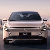 El Nissan N6 es un "Sentra híbrido" que podríamos ver en México: nació en China y promete hasta 180 km en modo eléctrico