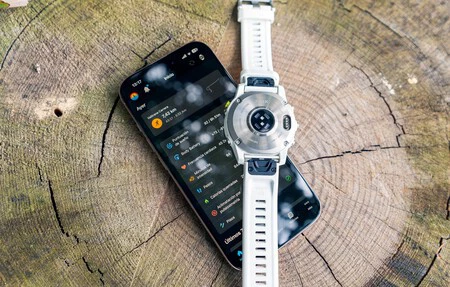 Epix Gen 2 Zafiro con la app de Garmin en el iPhone 16 Pro