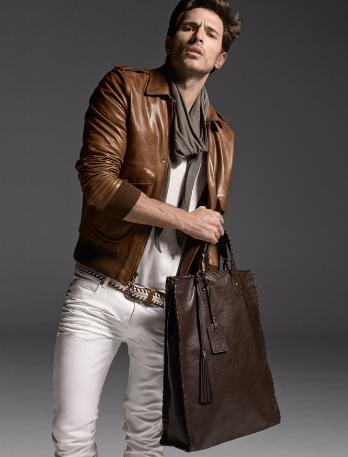 Shopping bags de piel, el lujo de Trussardi 1911
