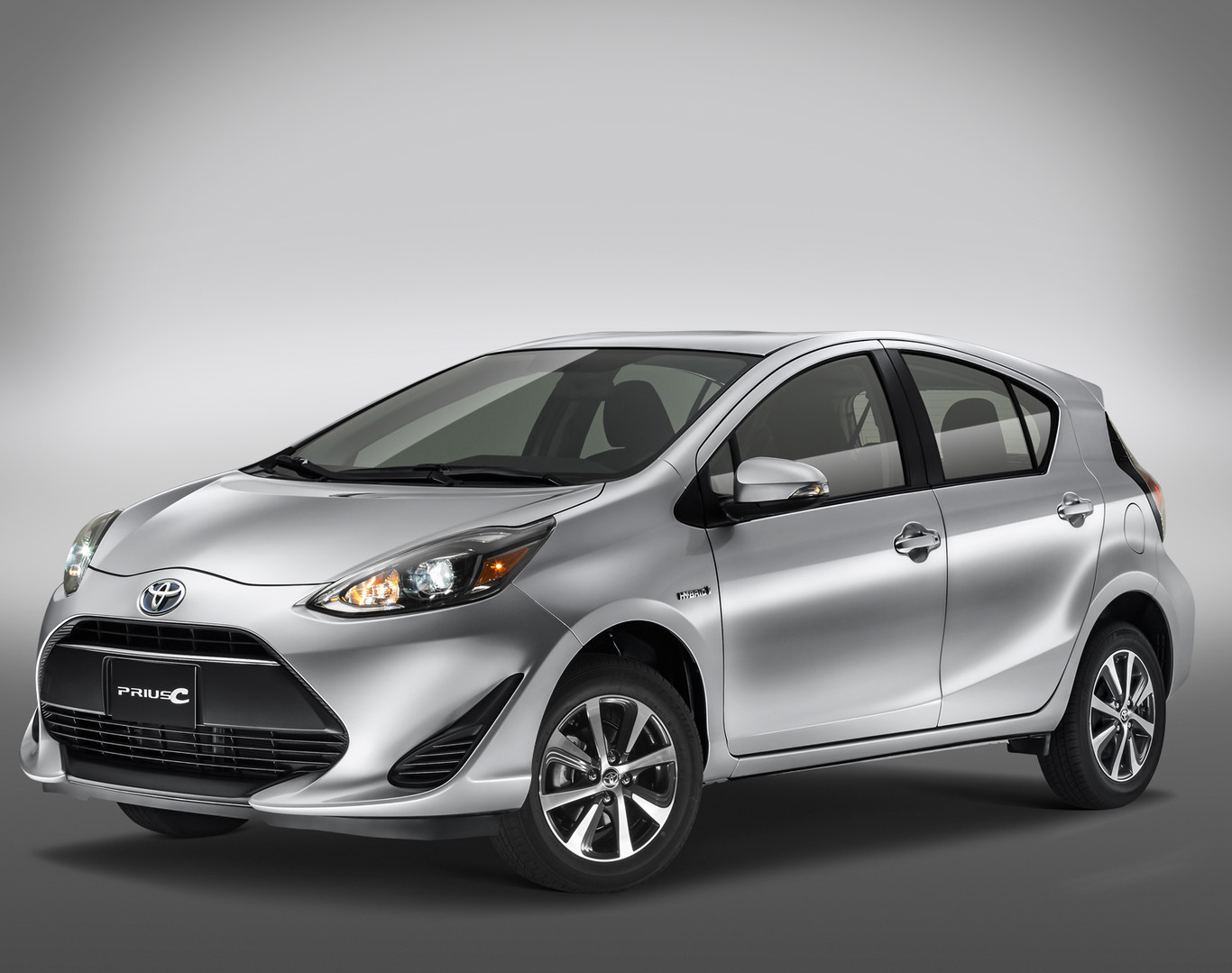 Toyota Prius C: Precios, versiones y equipamiento en México