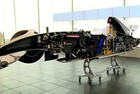 Monoplaza F1 seccionado por la mitad