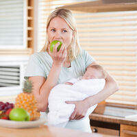 La alimentación puede ayudar a recuperarte más rápido en el postparto: qué alimentos elegir