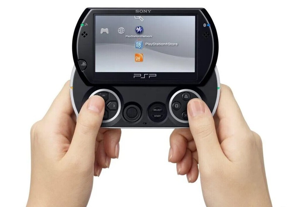 Qué fue de PSP Go, la desgraciada historia de la única consola que las tiendas se negaron a vender Qué fue de PSP Go, la desgraciada historia de la única consola que las tiendas se negaron a vender