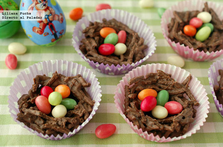 Nidos de Pascua crujientes de chocolate. Receta de Semana Santa