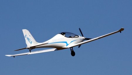 Avión eléctrico con asistencia solar: Elektra One solar