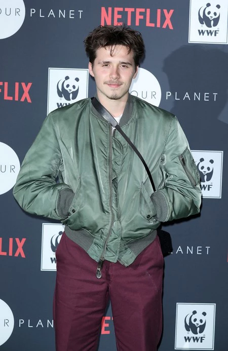 El más desafortunado look de Brooklyn Bekcham nos deja sin ganas de llevar el oversize en otoño