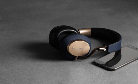 Bowers & Wilkins se pasa a la cancelación activa del ruido con sus nuevos auriculares PX