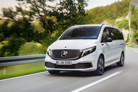 Mercedes-Benz EQV: esta nueva furgoneta eléctrica tiene 204 CV, 405 km de autonomía y hasta 8 plazas