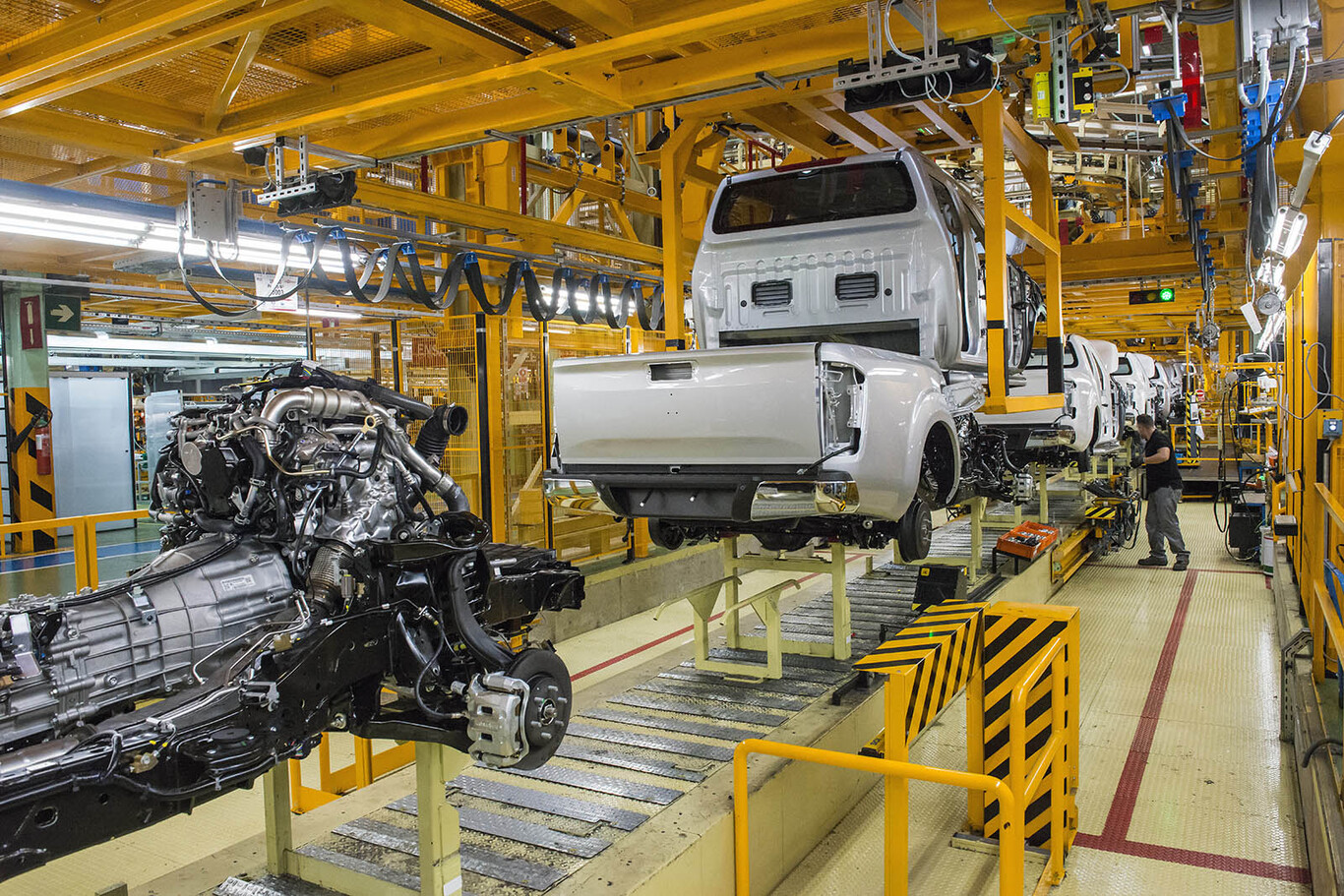 El último Nissan fabricado en España marca el fin de una era: desaparece 'Motor Ibérica' después de casi un siglo de actividad