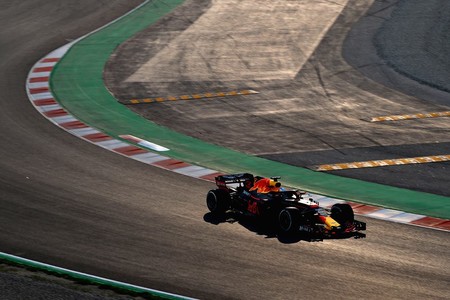 red-bull-test-barcelona