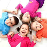 Los hitos del desarrollo en los niños de los 15 meses a los 5 años