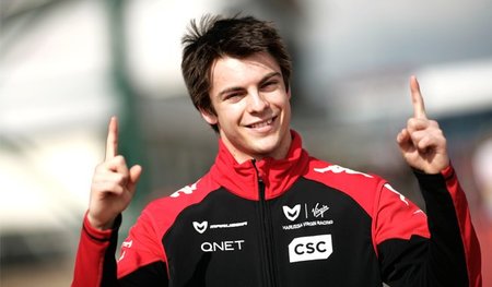 Adrian Quaife-Hobbs se gana un test con Marussia Virgin Racing en Abu Dhabi