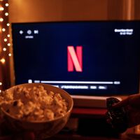 Sua TV parou de rodar Netflix? O problema pode não ser a sua internet: alguns modelos simplesmente deixaram de funcionar 
