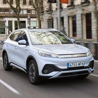 Los chinos se están cansando de que el Tesla Model Y se venda como churros. El BYD Atto 3 pilla rebajaza y ahora cuesta 35.990 euros