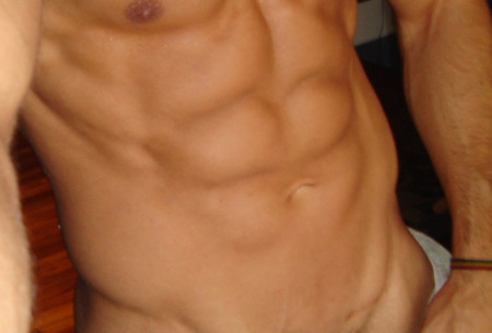 Abdominales hipertrofiados ¿con o sin carga?
