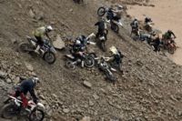 Si piensas que el Enduro es dar paseitos por el campo mira este vídeo del Red Bull Hare Scramble