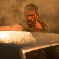 Antonio Banderas tuvo su propia Jungla de Cristal, pero cambió el Nakatomi Plaza por un centro comercial. Es un thriller de acción muy divertido 