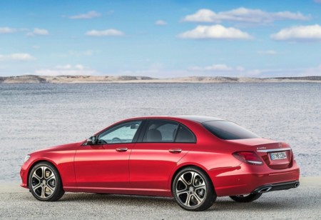 Mercedes Benz E Class 2017 1024x768 Wallpaper 1b