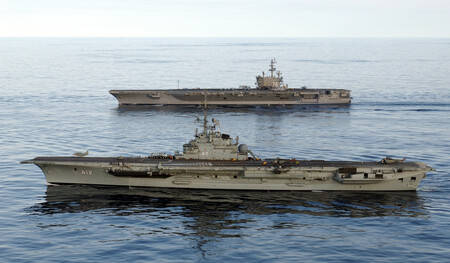 Brazilian Aircraft Carrier Nae Sao Paulo A12 And Uss Ronald Reagan Cvn 76 Underway On 8 June 2004 040608 N 1281l 009