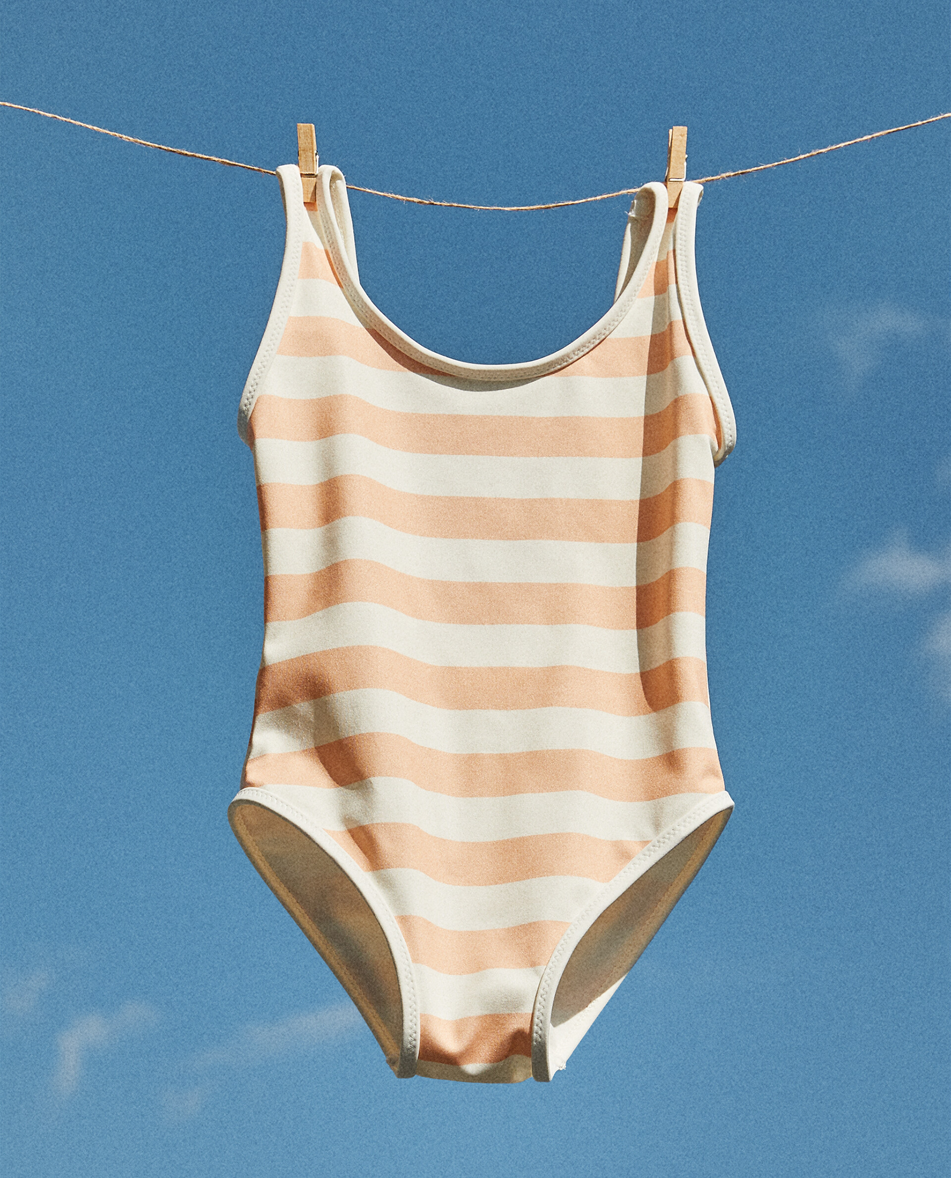 TRAJE DE BAÑO RAYAS