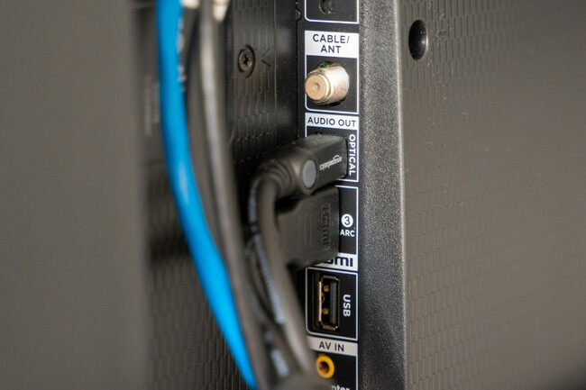 Los cables HDMI escondían un problema de seguridad desde hace años. La IA ha conseguido hacerlo mucho más peligroso