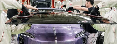 Los autos eléctricos con paneles solares ya existen, pero hay un problema: sólo da 6 cargas completas al año
