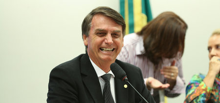 Brasil investiga una campaña de noticias falsas enviadas por WhatsApp a favor de Bolsonaro 
