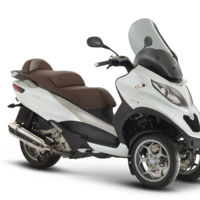 Jornadas de pruebas de los Piaggio MP3 500 LT para conductores de coche